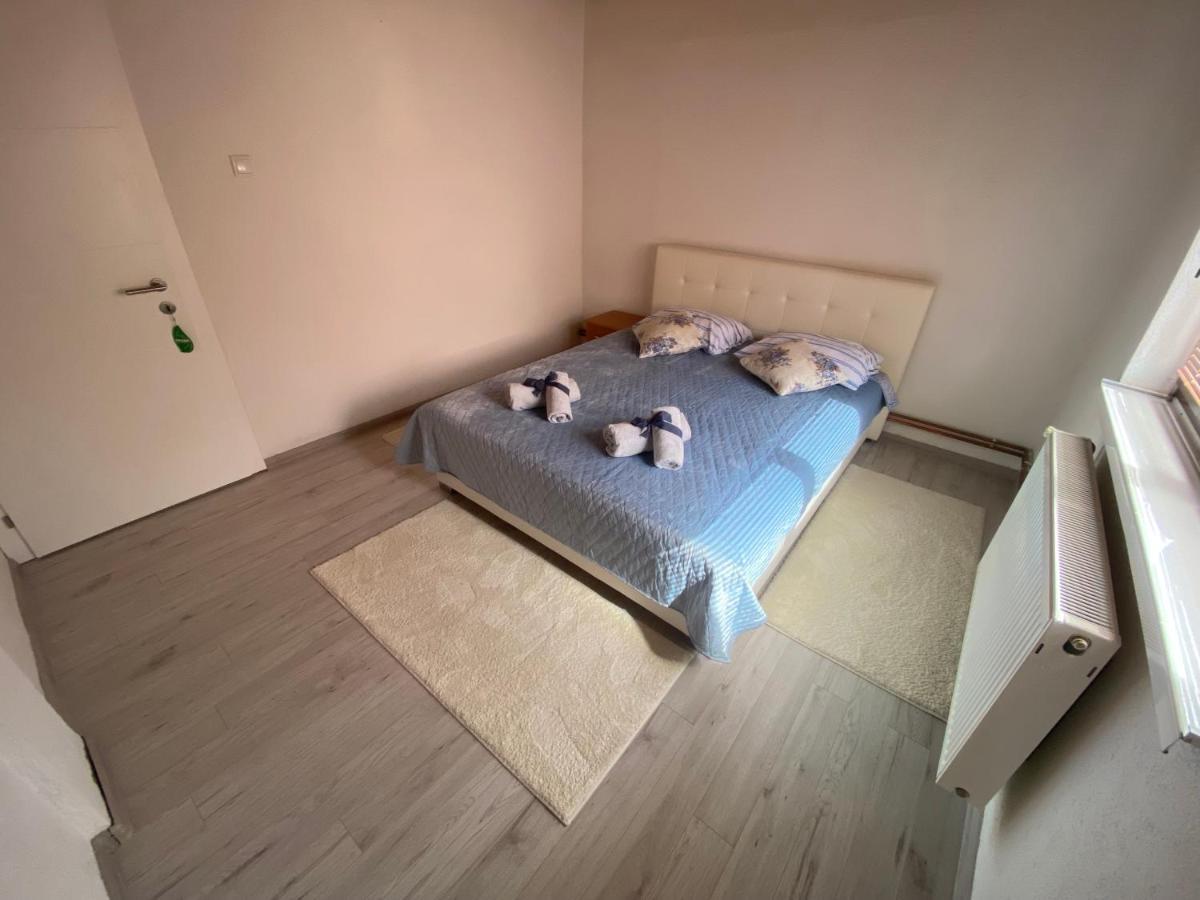 Kuca Za Odmor Tarik Villa Cazin Bagian luar foto